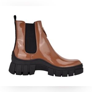 GUESS Women's Hestia Lug Sole Chelsea Booties Size 9 Cognac Brown
